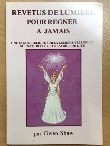 REVETUS DE LUMIERE POUR REGNER A JAMAIS