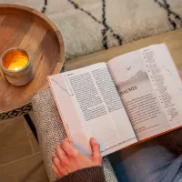 Bible Segond 21, gros caractères - couverture rigide et illustrée - rose