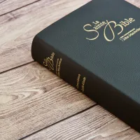 BIBLE NEG MACARTHUR SOUPLE CUIR TR OR ONGLETS NOIR AVEC BOITIER